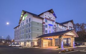 Holiday Inn Express & Suites - Seattle South - Tukwila By Ihg
